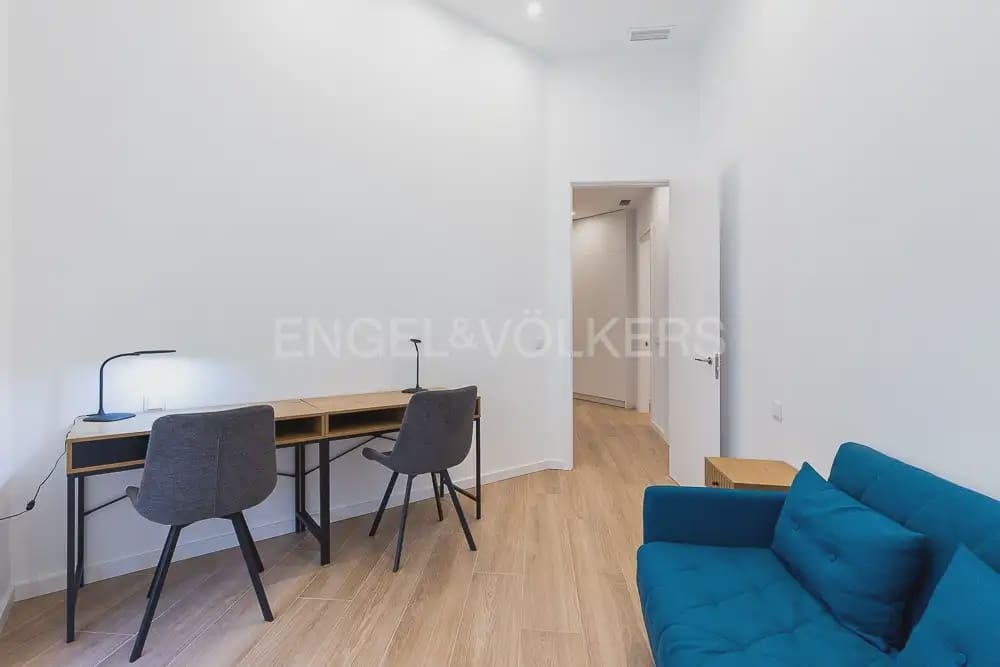 3 sypialnia Mieszkanie do wynajęcia w Miasto Walencja - 3 900 € (Ref: 9897770)