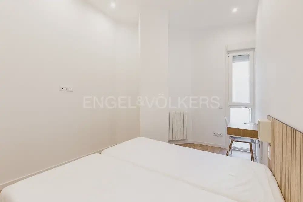3 sypialnia Mieszkanie do wynajęcia w Miasto Walencja - 3 900 € (Ref: 9897770)