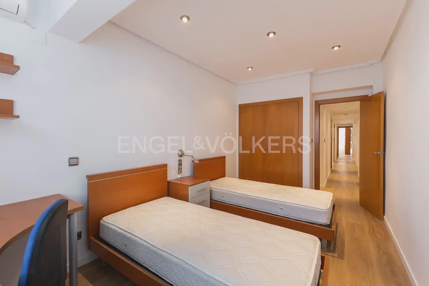 3 makuuhuone Asunto vuokrattavana paikassa Valencia kaupunki - 1 750 € (Ref: 9897771)