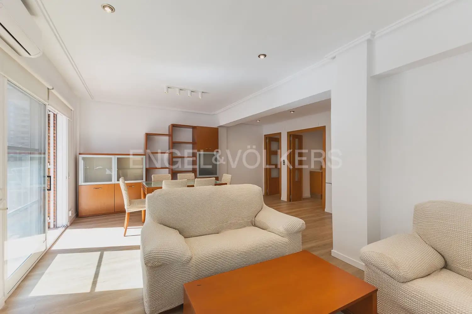 3 makuuhuone Asunto vuokrattavana paikassa Valencia kaupunki - 1 750 € (Ref: 9897771)
