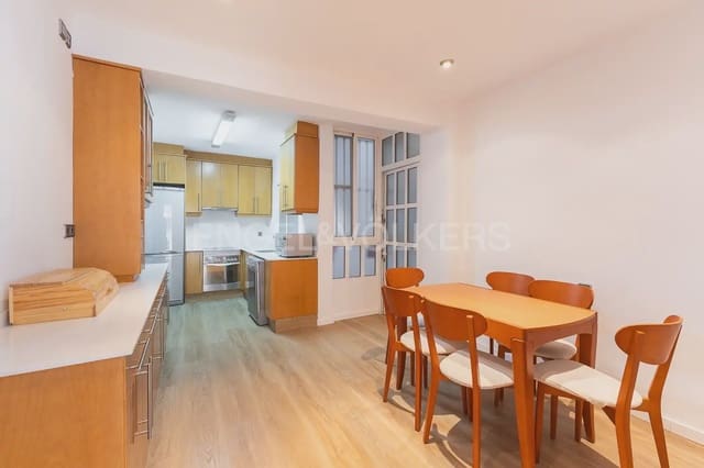 3 makuuhuone Asunto vuokrattavana paikassa Exposicio, Valencia kaupunki - 1 750 € (Ref: 9897771)