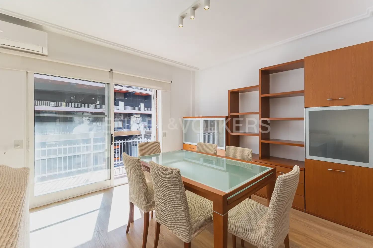 3 makuuhuone Asunto vuokrattavana paikassa Valencia kaupunki - 1 750 € (Ref: 9897771)