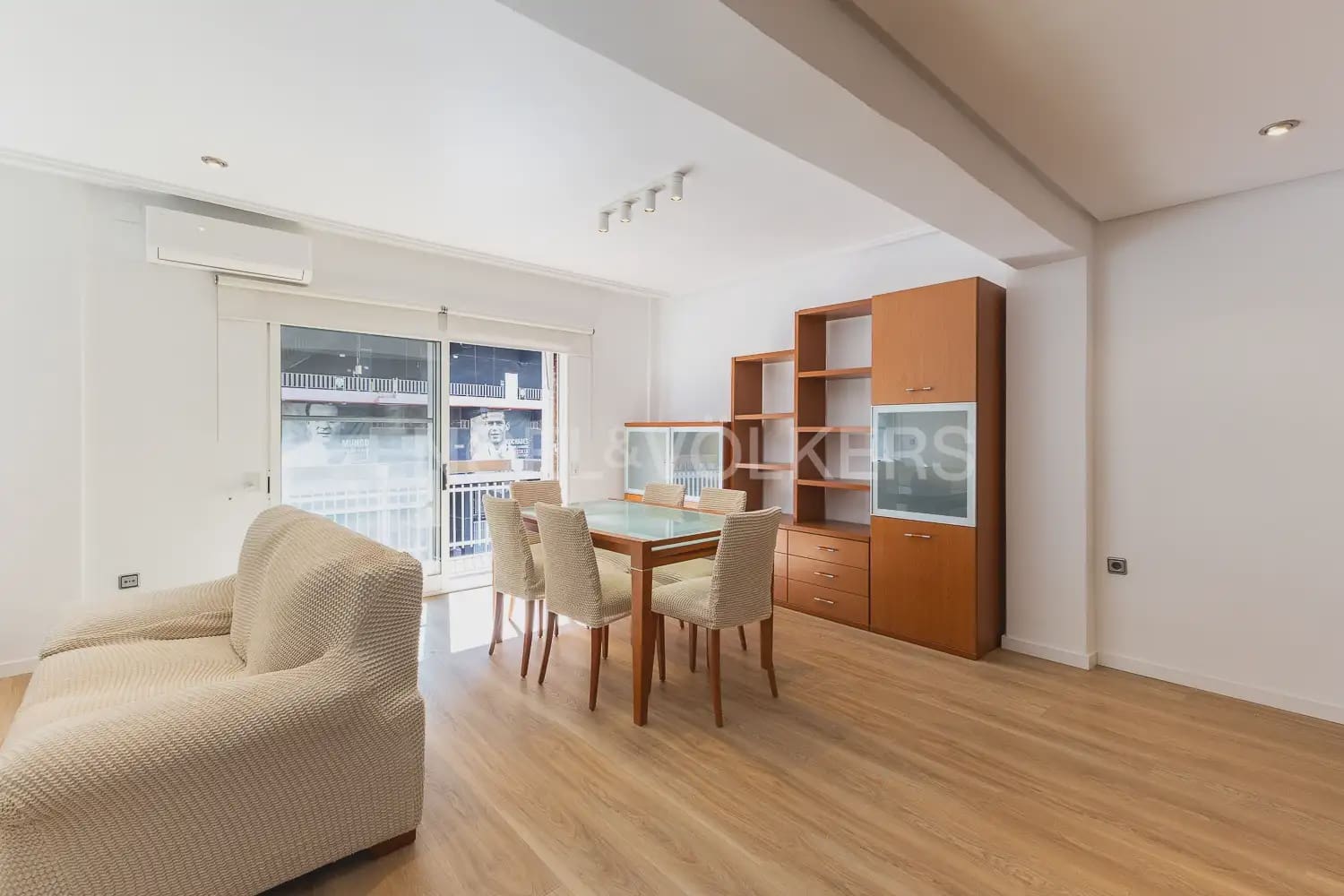 3 makuuhuone Asunto vuokrattavana paikassa Valencia kaupunki - 1 750 € (Ref: 9897771)