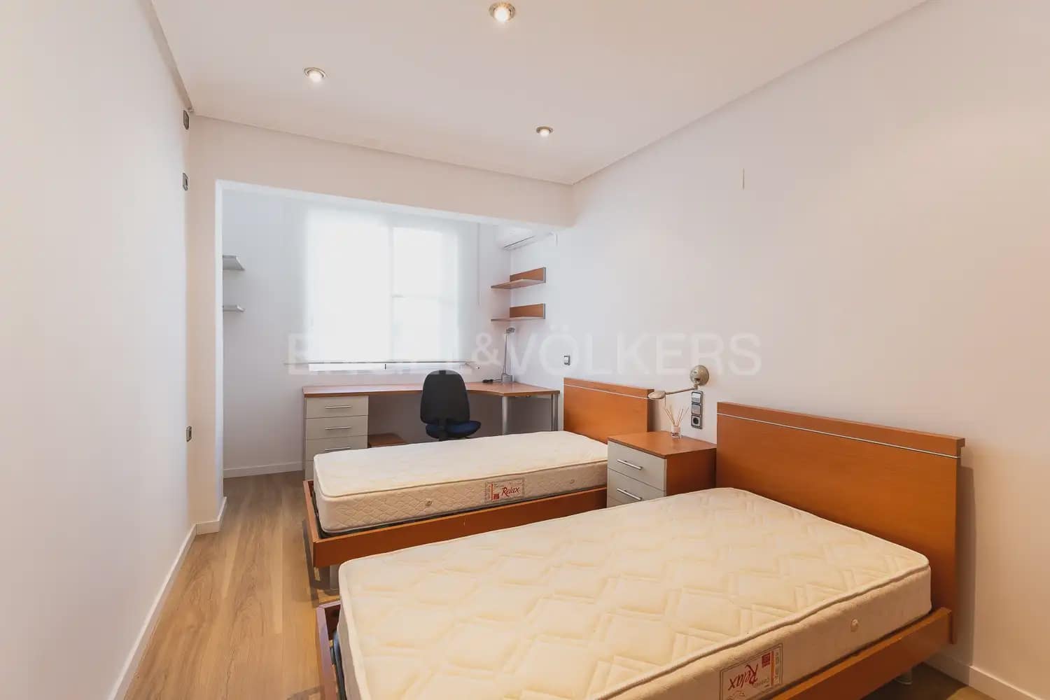 3 makuuhuone Asunto vuokrattavana paikassa Valencia kaupunki - 1 750 € (Ref: 9897771)