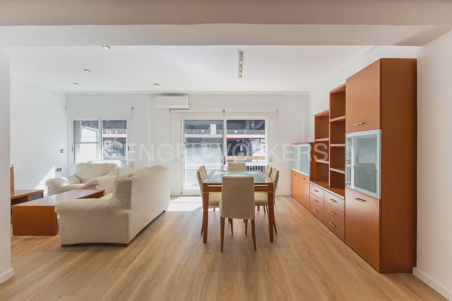 3 makuuhuone Asunto vuokrattavana paikassa Valencia kaupunki - 1 750 € (Ref: 9897771)