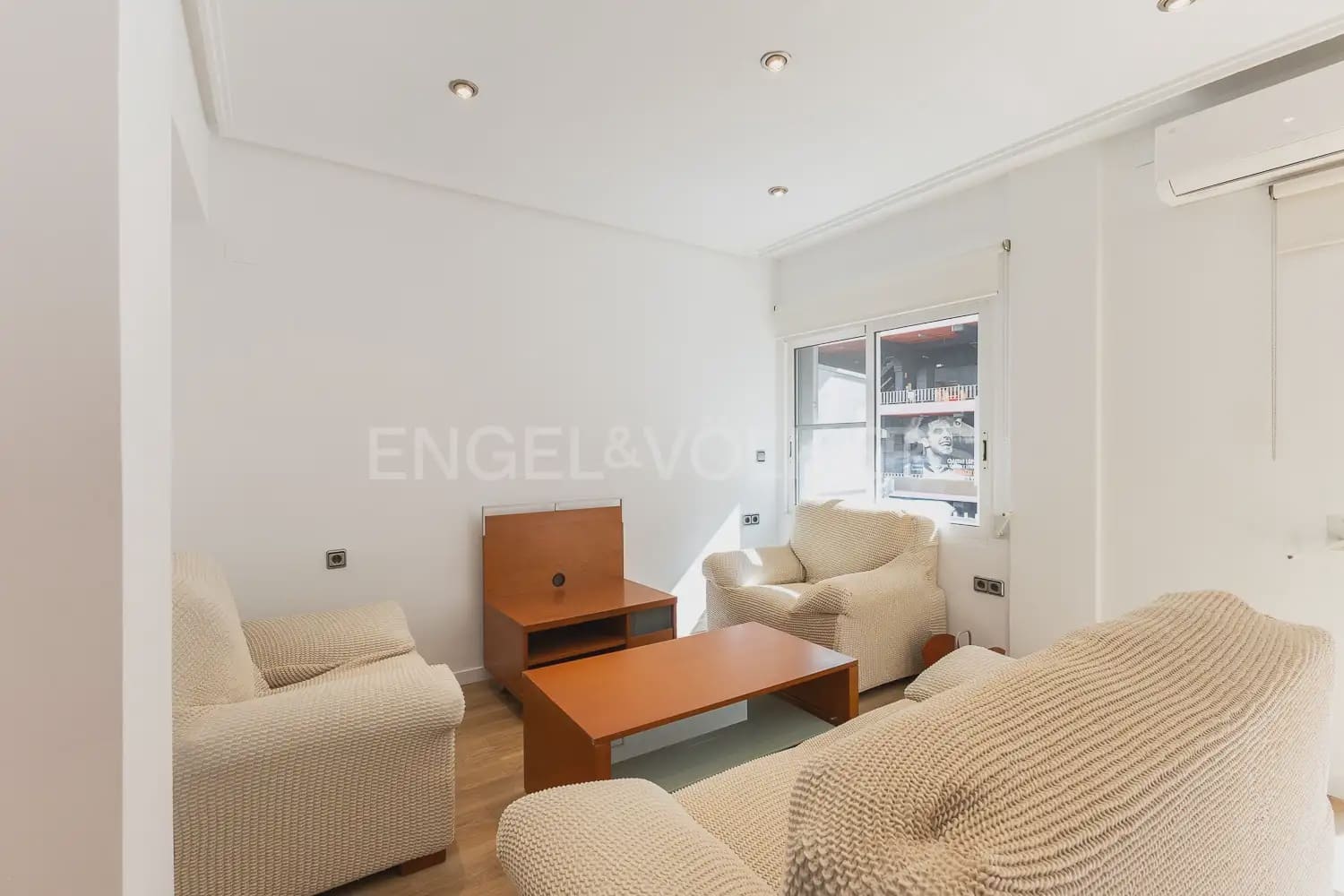 3 makuuhuone Asunto vuokrattavana paikassa Valencia kaupunki - 1 750 € (Ref: 9897771)