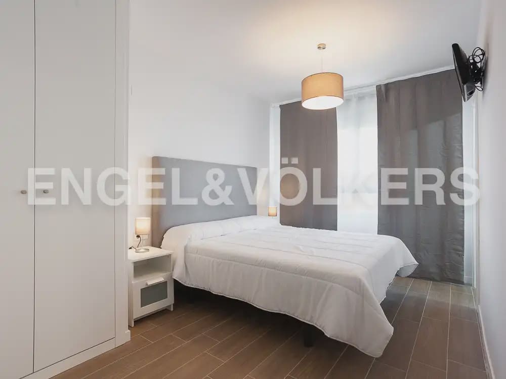 2 sovrum Lägenhet att hyra i Valencia stad med pool garage - 1 900 € (Ref: 9897773)