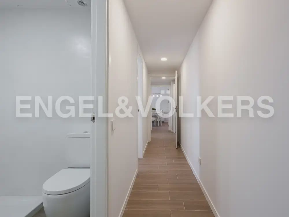 2 sovrum Lägenhet att hyra i Valencia stad med pool garage - 1 900 € (Ref: 9897773)