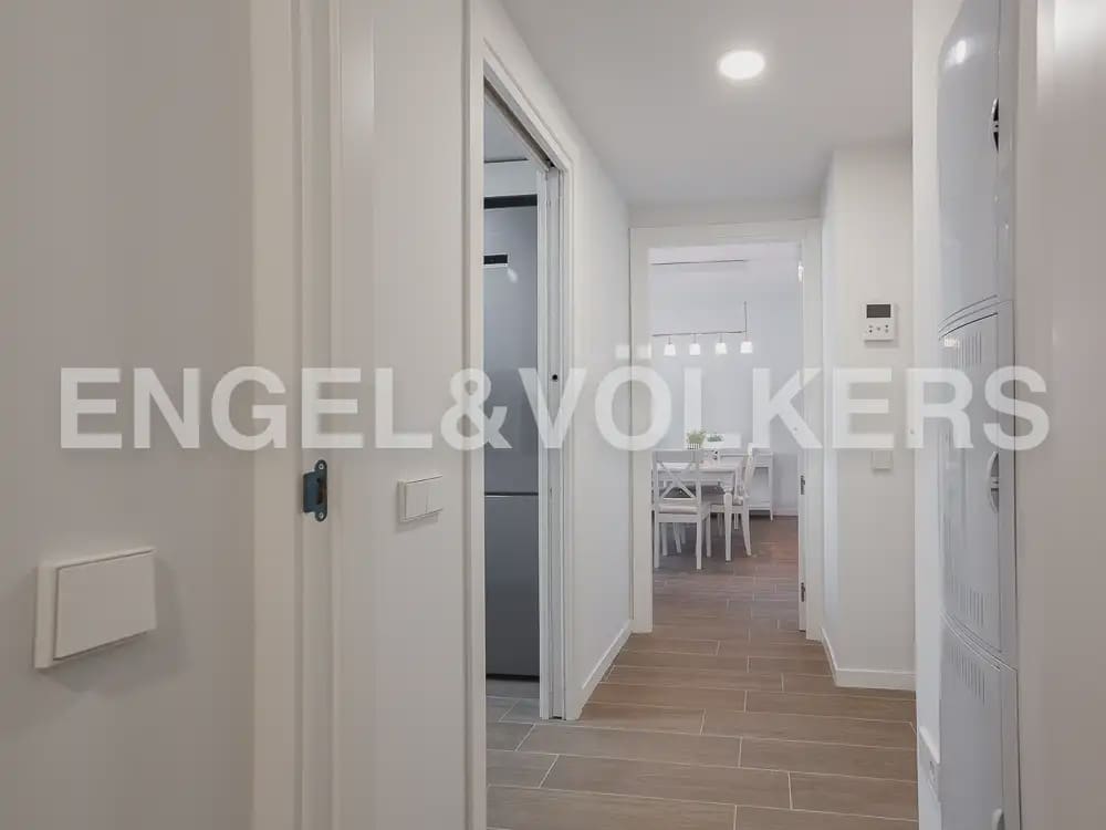 2 sovrum Lägenhet att hyra i Valencia stad med pool garage - 1 900 € (Ref: 9897773)