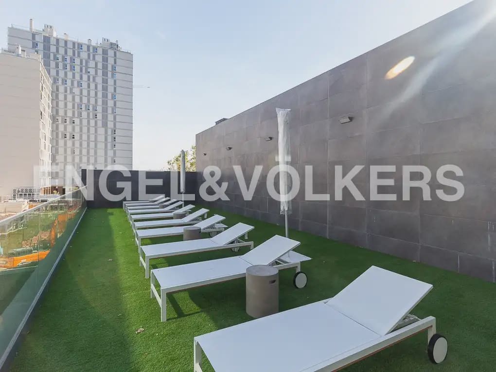 2 sovrum Lägenhet att hyra i Valencia stad med pool garage - 1 900 € (Ref: 9897773)