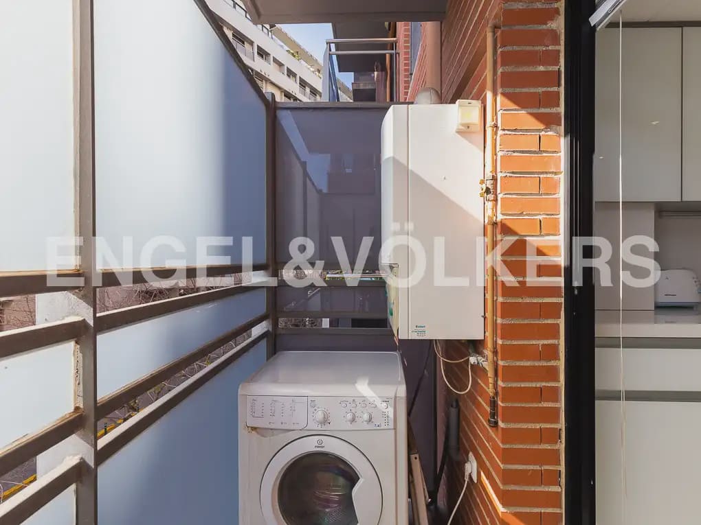 4 camera da letto Appartamento da affittare in Valencia citta con garage - 2.800 € (Rif: 9897775)