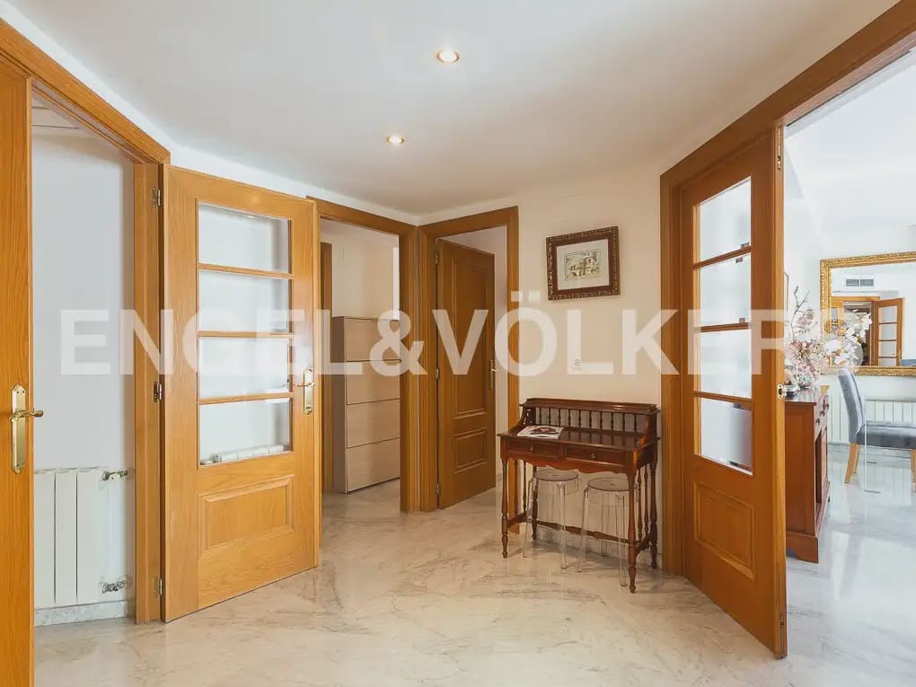 4 camera da letto Appartamento da affittare in Valencia citta con garage - 2.800 € (Rif: 9897775)