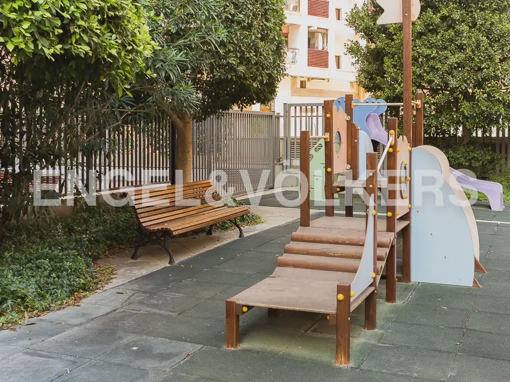 4 camera da letto Appartamento da affittare in Valencia citta con garage - 2.800 € (Rif: 9897775)