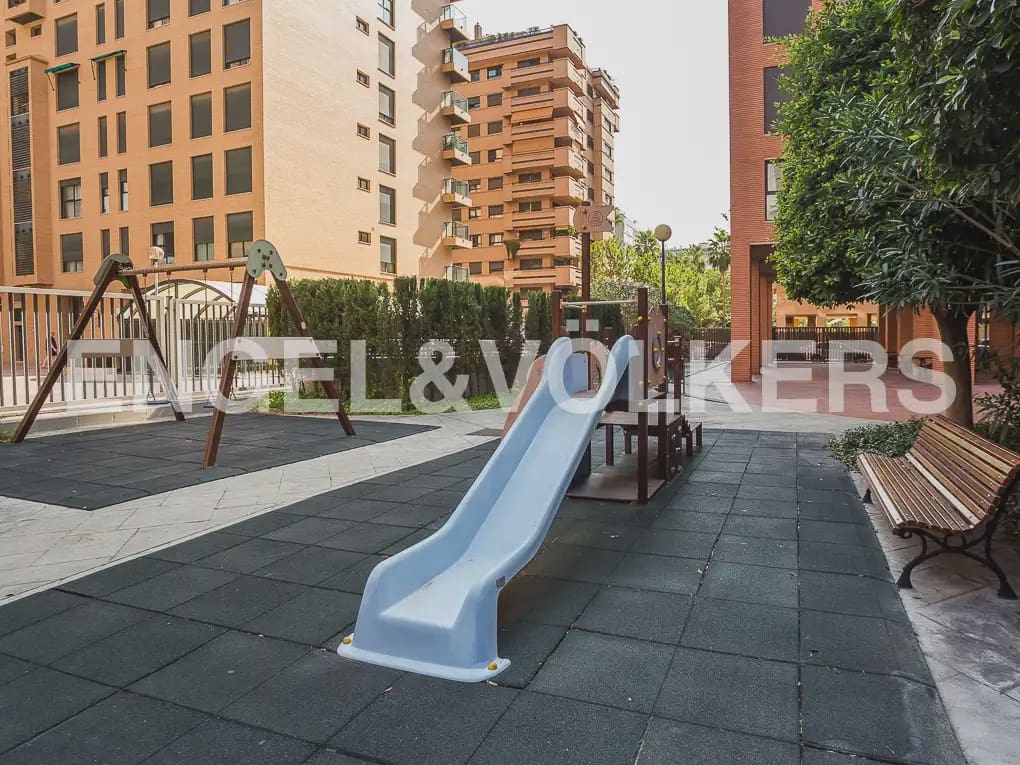 4 camera da letto Appartamento da affittare in Valencia citta con garage - 2.800 € (Rif: 9897775)