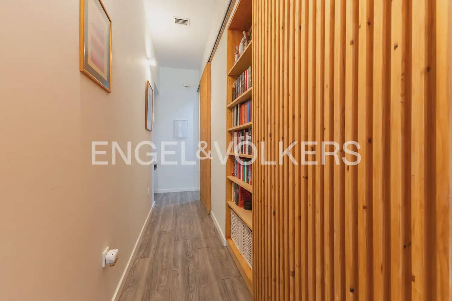 Piso de 2 habitaciones en València ciudad en venta - 410.000 € (Ref: 9897778)