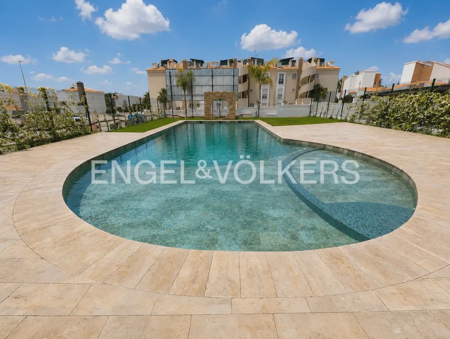 Piso de 1 habitación en Dénia en venta con piscina - 225.000 € (Ref: 9897779)