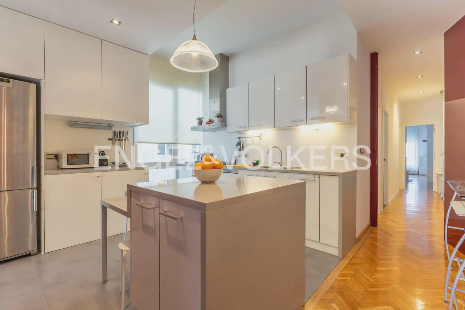 3 makuuhuone Asunto vuokrattavana paikassa Valencia kaupunki mukana 
autotalli - 2 400 € (Ref: 9897786)
