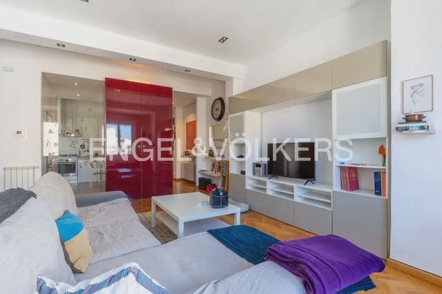 3 makuuhuone Asunto vuokrattavana paikassa La Gran Via, Valencia kaupunki mukana 
autotalli - 2 400 € (Ref: 9897786)