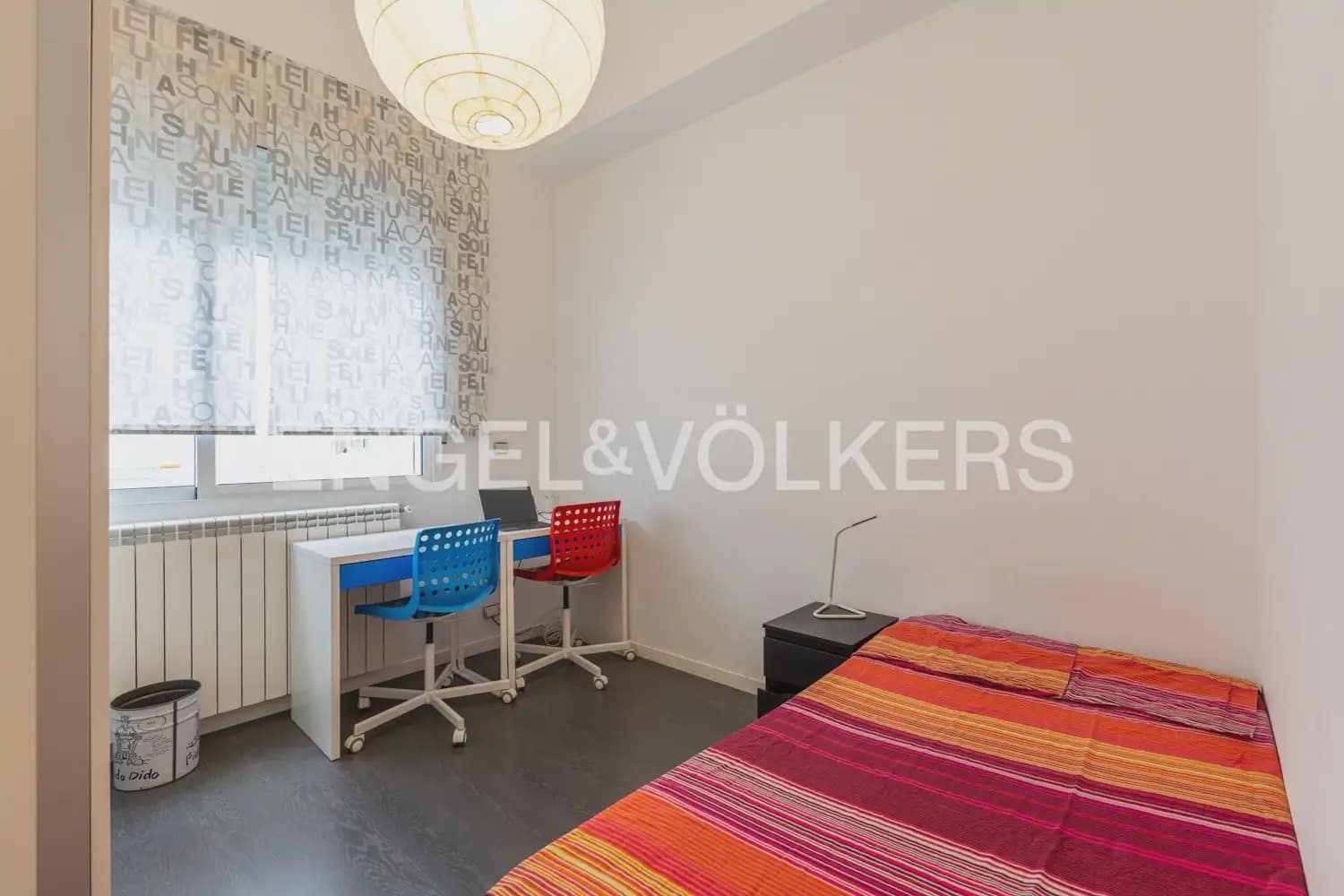3 makuuhuone Asunto vuokrattavana paikassa Valencia kaupunki mukana 
autotalli - 2 400 € (Ref: 9897786)