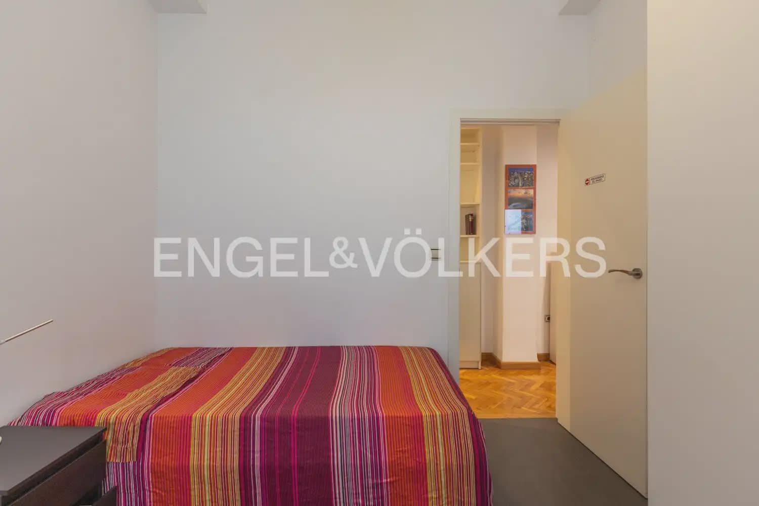 3 makuuhuone Asunto vuokrattavana paikassa Valencia kaupunki mukana 
autotalli - 2 400 € (Ref: 9897786)