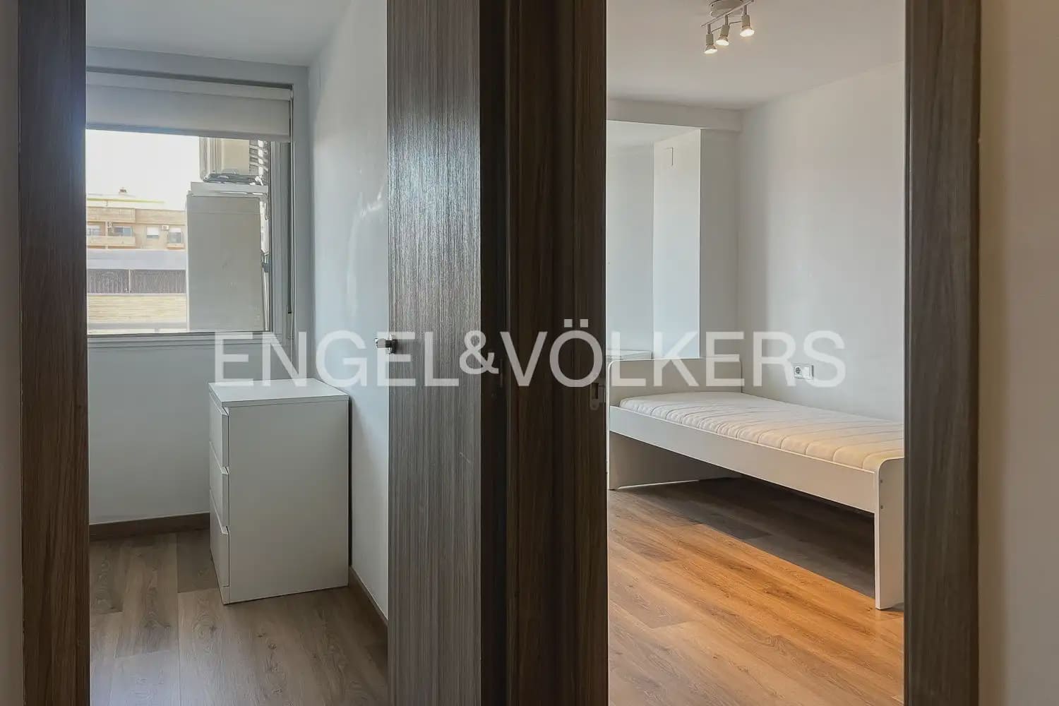 3 camera da letto Appartamento da affittare in Valencia citta con garage - 1.500 € (Rif: 9897787)