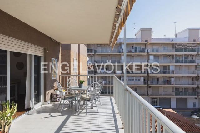 2 bedroom Flat for sale in El Perelló, Sueca - € 178,000 (Ref: 9897789)