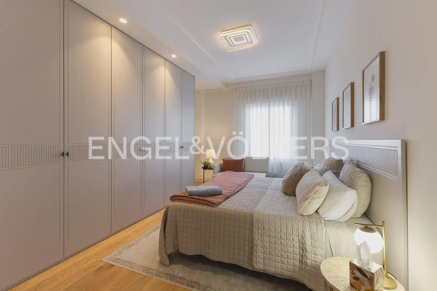 Piso de 5 habitaciones en València ciudad en venta - 1.275.000 € (Ref: 9897791)