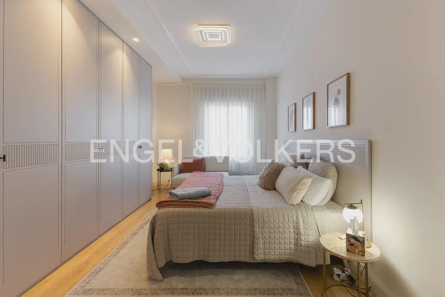 Piso de 5 habitaciones en València ciudad en venta - 1.275.000 € (Ref: 9897791)