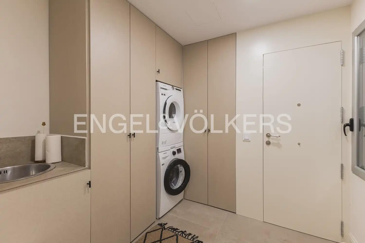 Piso de 5 habitaciones en València ciudad en venta - 1.275.000 € (Ref: 9897791)
