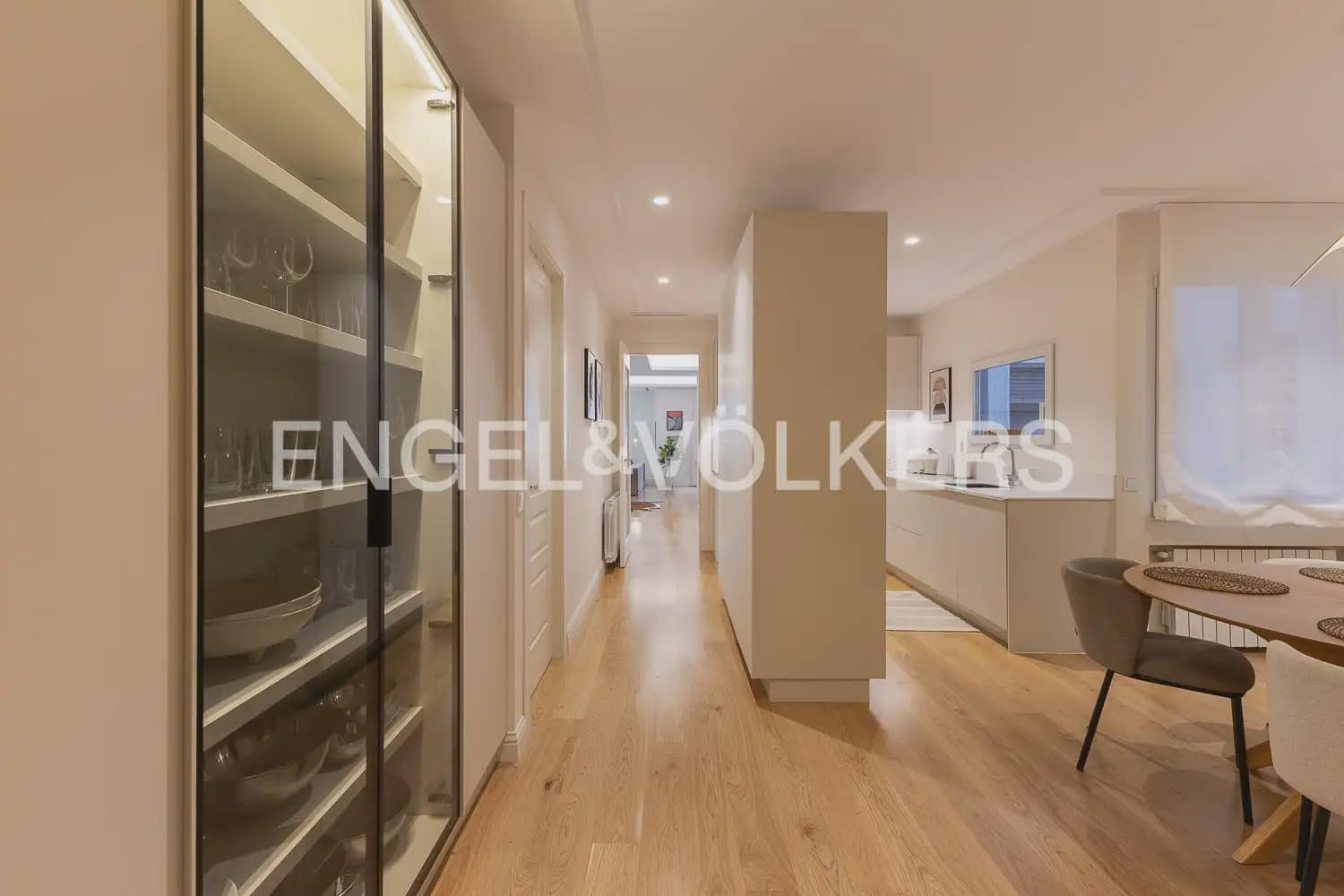 Piso de 5 habitaciones en València ciudad en venta - 1.275.000 € (Ref: 9897791)