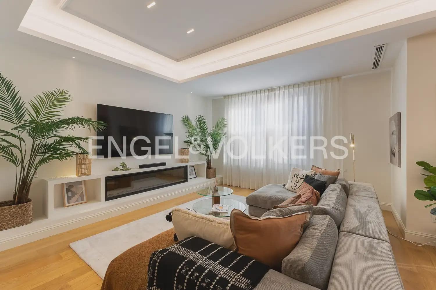 Piso de 5 habitaciones en València ciudad en venta - 1.275.000 € (Ref: 9897791)