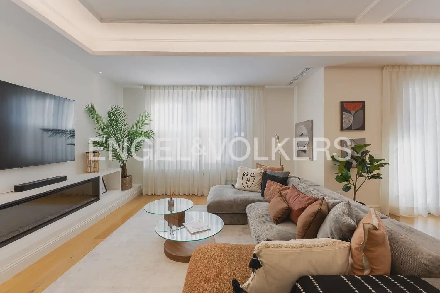 Piso de 5 habitaciones en València ciudad en venta - 1.275.000 € (Ref: 9897791)