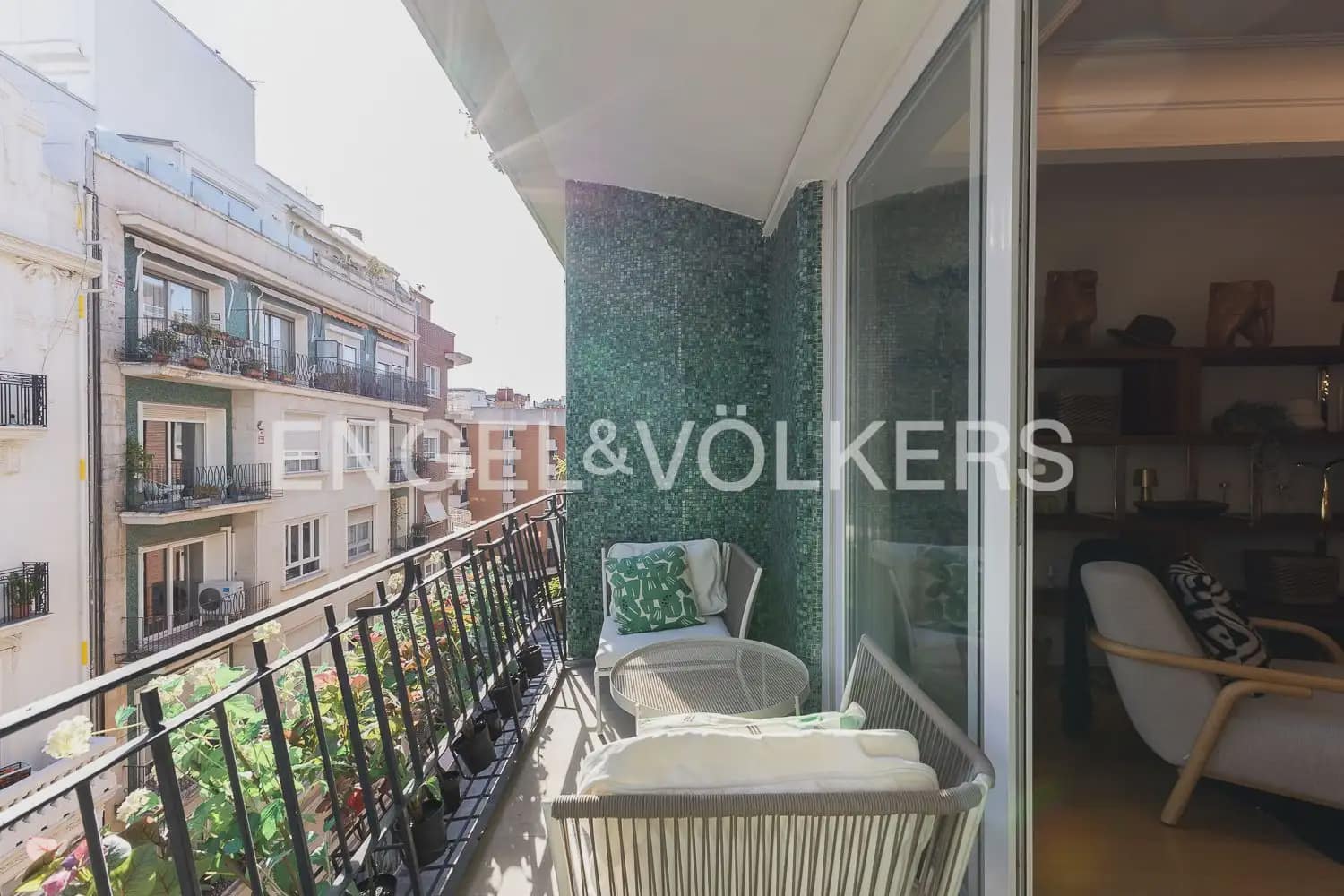 Piso de 5 habitaciones en València ciudad en venta - 1.275.000 € (Ref: 9897791)