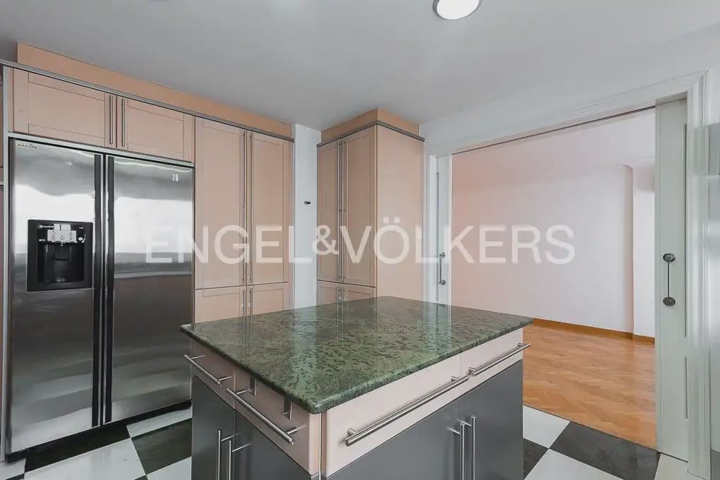 3 Zimmer Wohnung zu verkaufen in Valencia Stadt mit Garage - 1.350.000 € (Ref: 9897792)