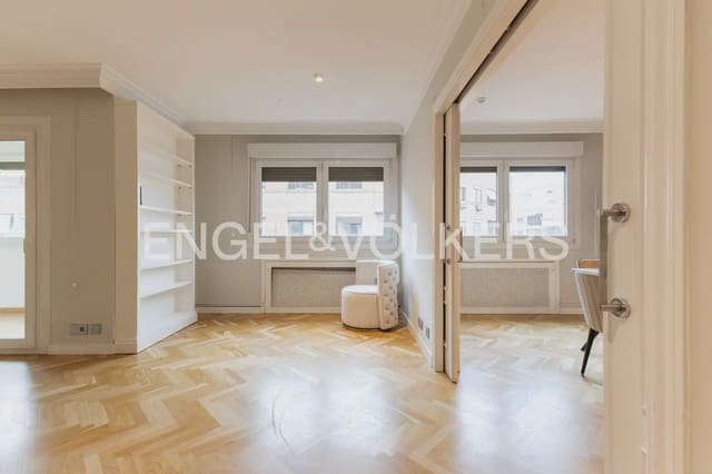 3 Zimmer Wohnung zu verkaufen in Exposicio, València Stadt mit Garage - 1.350.000 € (Ref: 9897792)