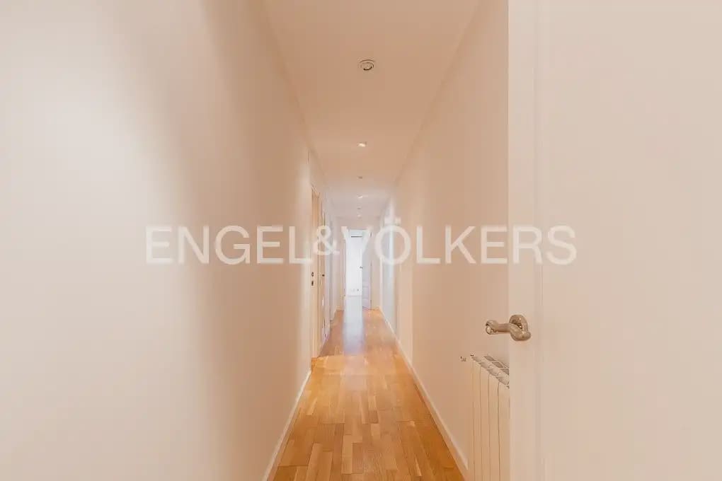 3 Zimmer Wohnung zu verkaufen in Valencia Stadt mit Garage - 1.350.000 € (Ref: 9897792)
