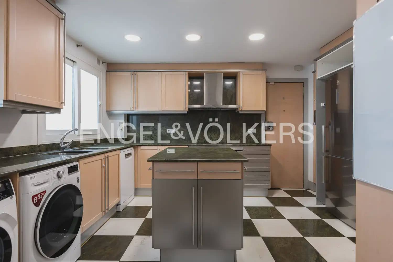 3 Zimmer Wohnung zu verkaufen in Valencia Stadt mit Garage - 1.350.000 € (Ref: 9897792)