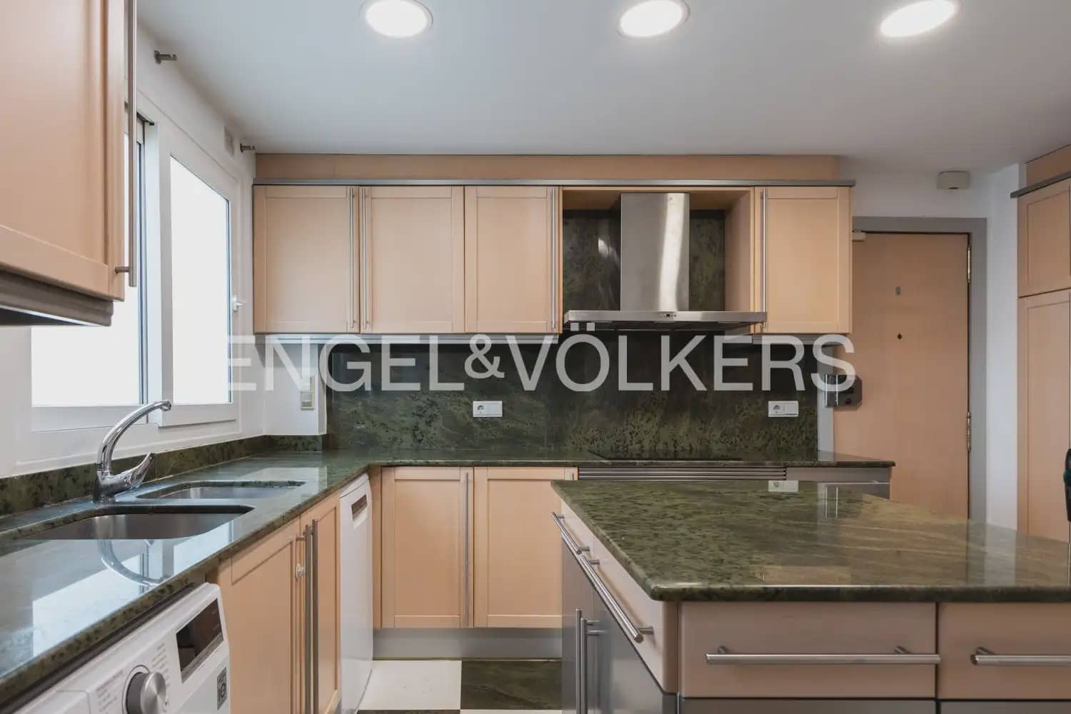 3 Zimmer Wohnung zu verkaufen in Valencia Stadt mit Garage - 1.350.000 € (Ref: 9897792)