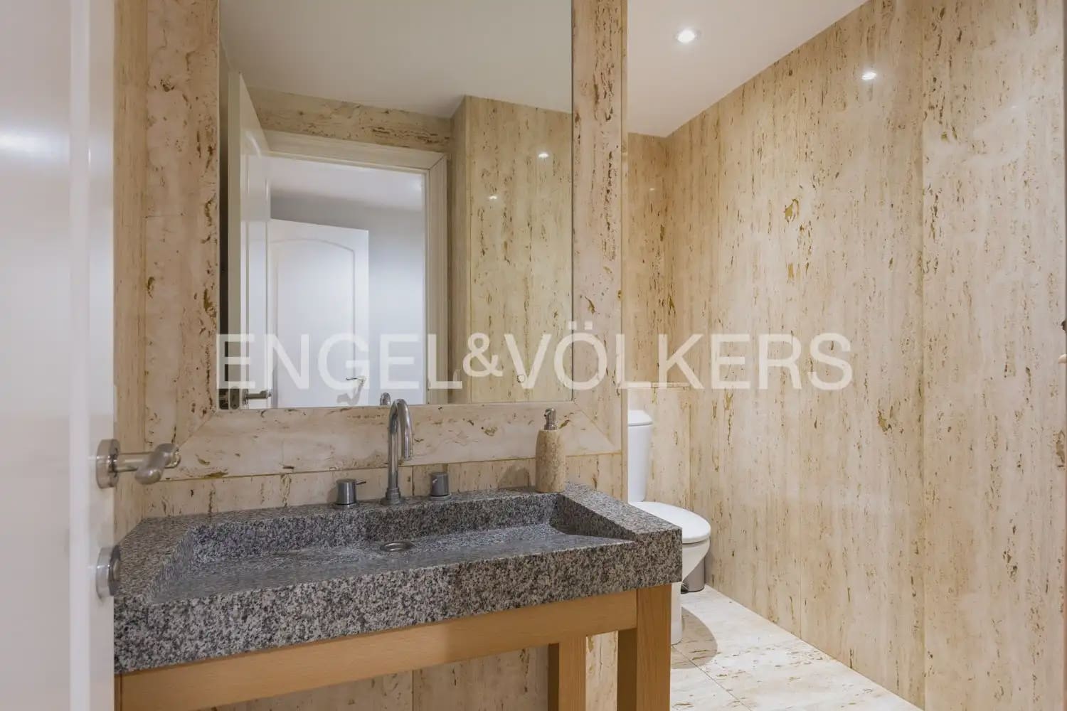 3 Zimmer Wohnung zu verkaufen in Valencia Stadt mit Garage - 1.350.000 € (Ref: 9897792)