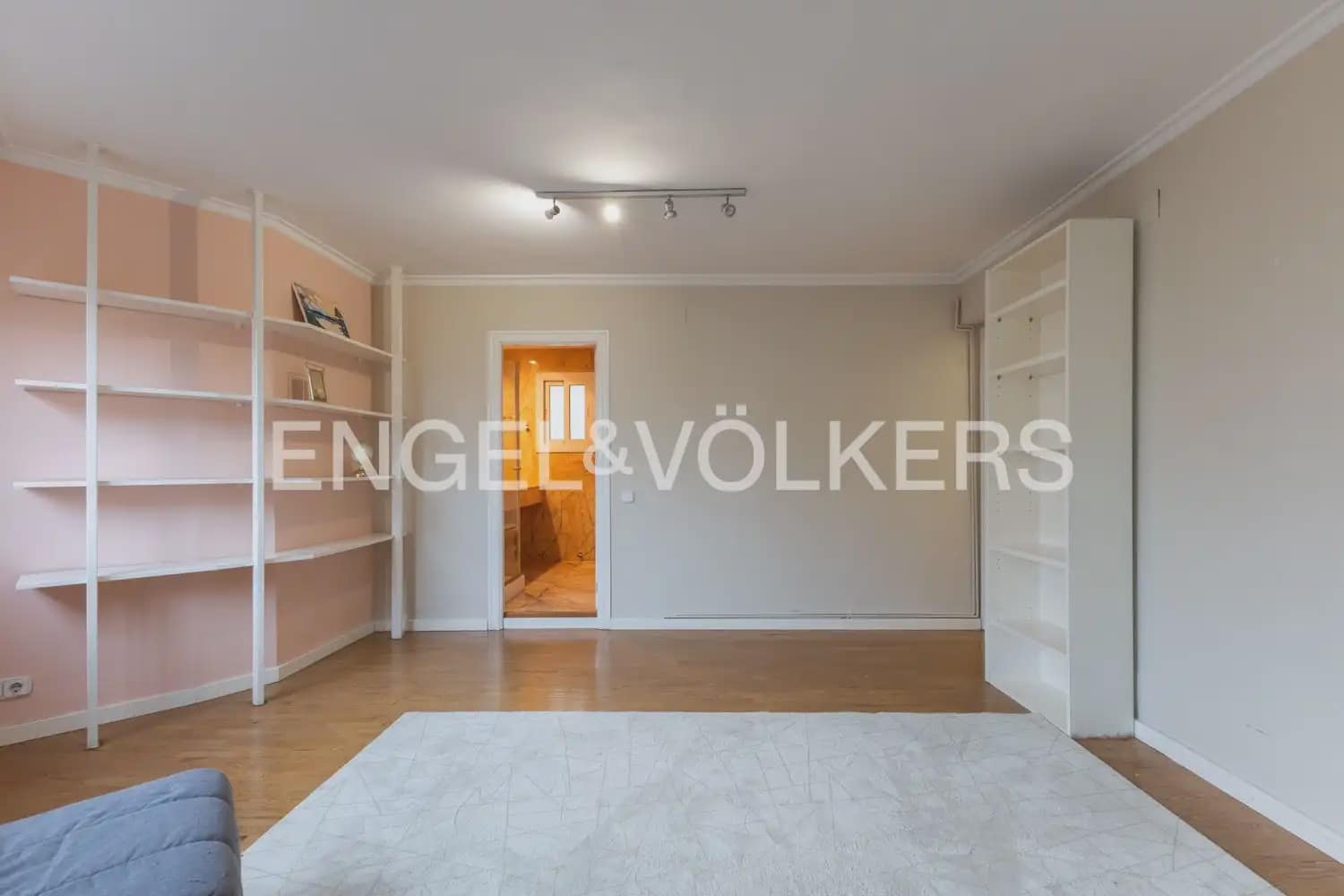 3 Zimmer Wohnung zu verkaufen in Valencia Stadt mit Garage - 1.350.000 € (Ref: 9897792)