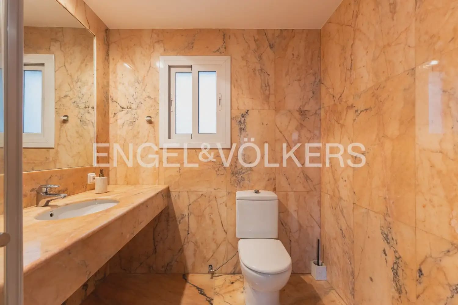 3 Zimmer Wohnung zu verkaufen in Valencia Stadt mit Garage - 1.350.000 € (Ref: 9897792)