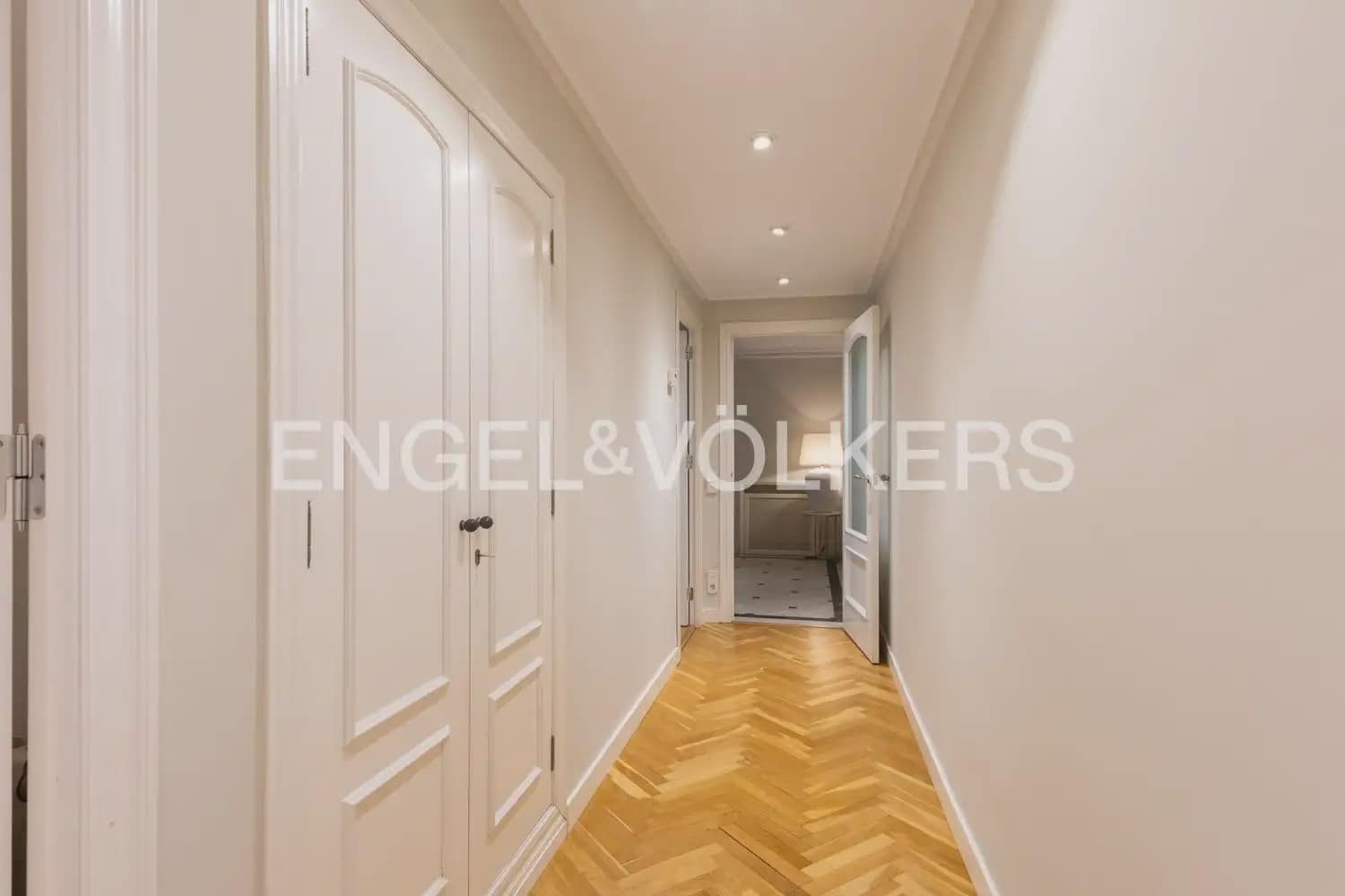 3 Zimmer Wohnung zu verkaufen in Valencia Stadt mit Garage - 1.350.000 € (Ref: 9897792)