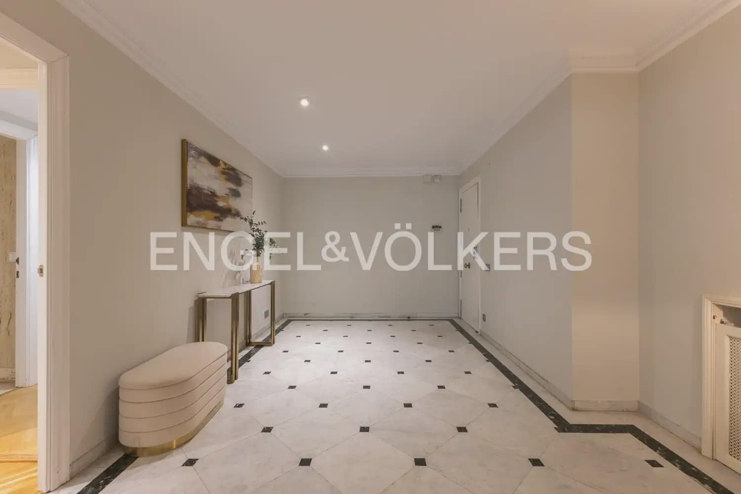 3 Zimmer Wohnung zu verkaufen in Valencia Stadt mit Garage - 1.350.000 € (Ref: 9897792)