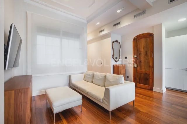 Appartement de 3 chambres à louer à Russafa, Valence ville avec garage - 3 200 € (Ref: 9897795)