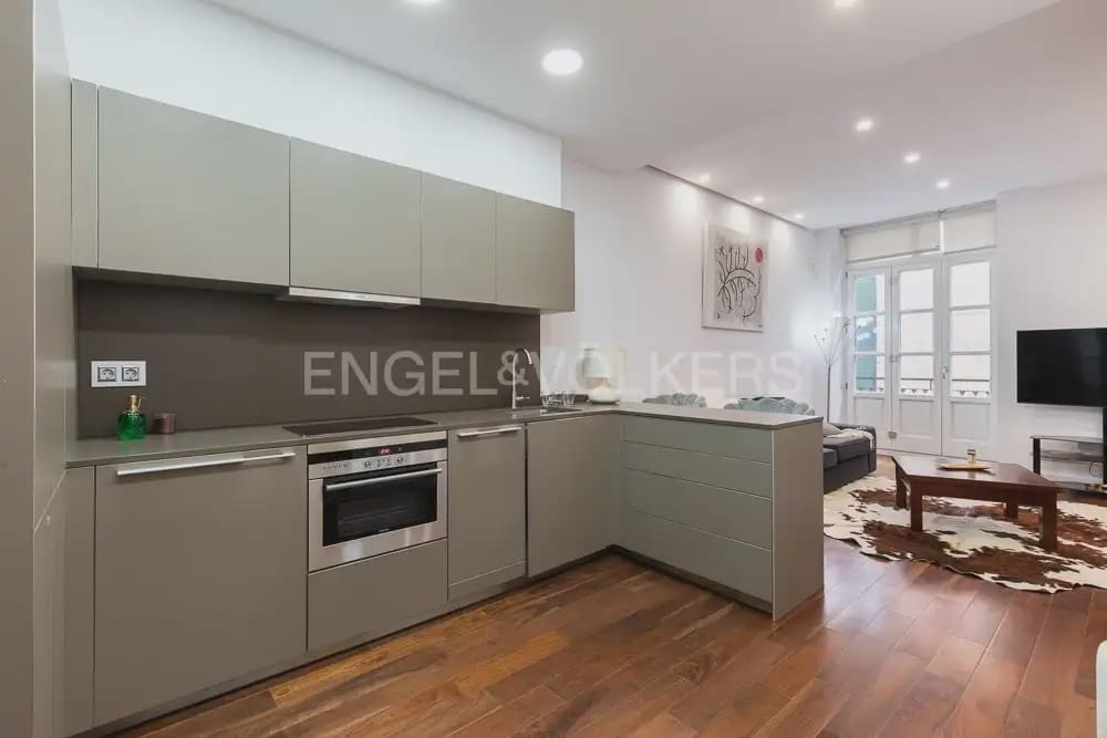 1 Zimmer Wohnung zu vermieten in Valencia Stadt mit Garage - 1.600 € (Ref: 9897799)