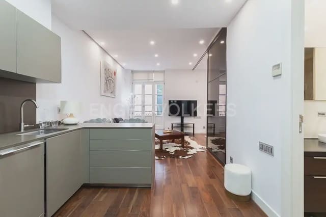 Piso de 1 habitación en Sant Francesc, València ciudad en alquiler con garaje - 1.600 € (Ref: 9897799)