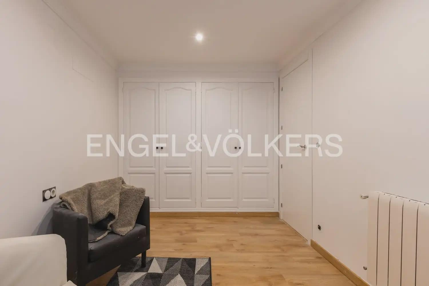 3 sypialnia Mieszkanie na sprzedaż w Miasto Walencja z garażem - 415 000 € (Ref: 9897801)