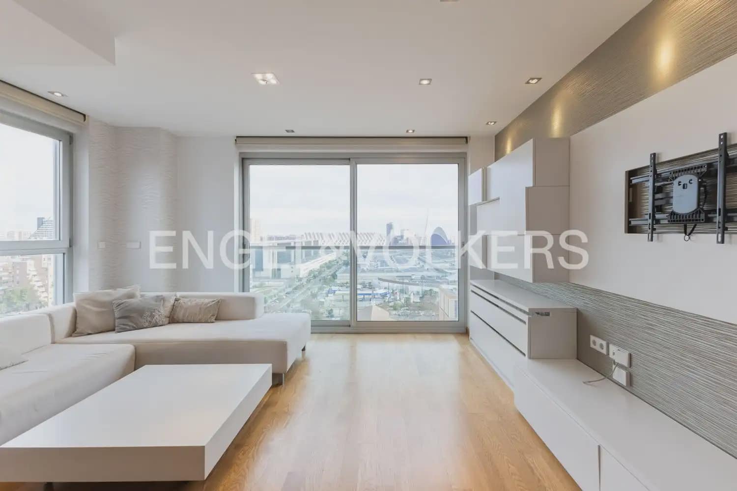 Piso de 3 habitaciones en València ciudad en venta con piscina garaje - 730.000 € (Ref: 9897802)
