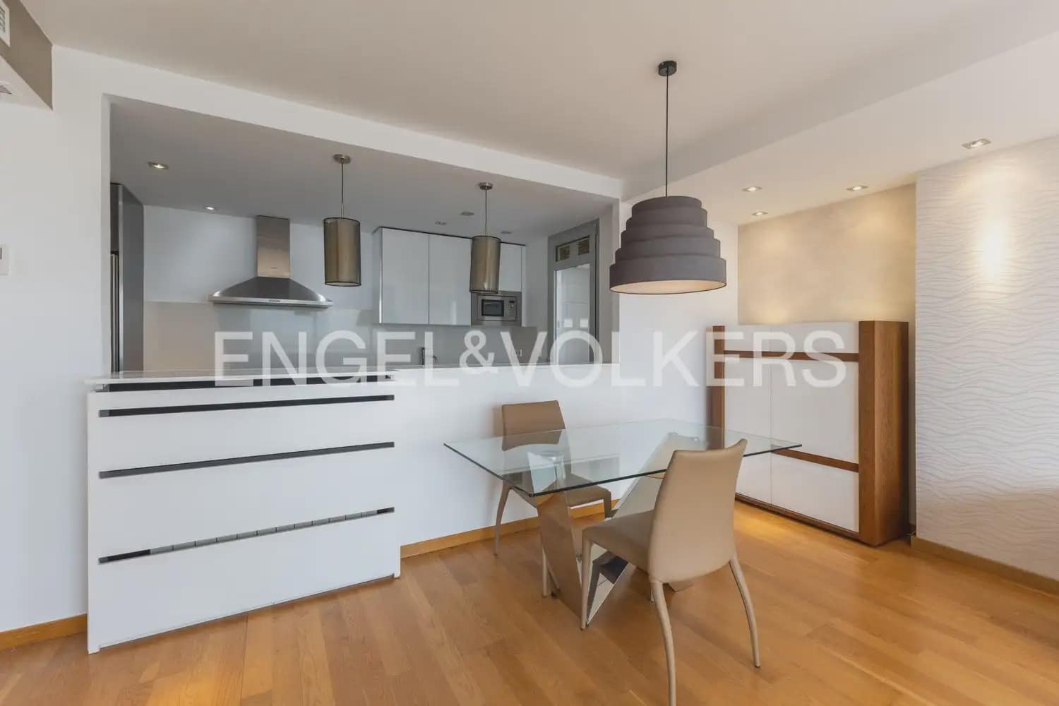 Piso de 3 habitaciones en València ciudad en venta con piscina garaje - 730.000 € (Ref: 9897802)