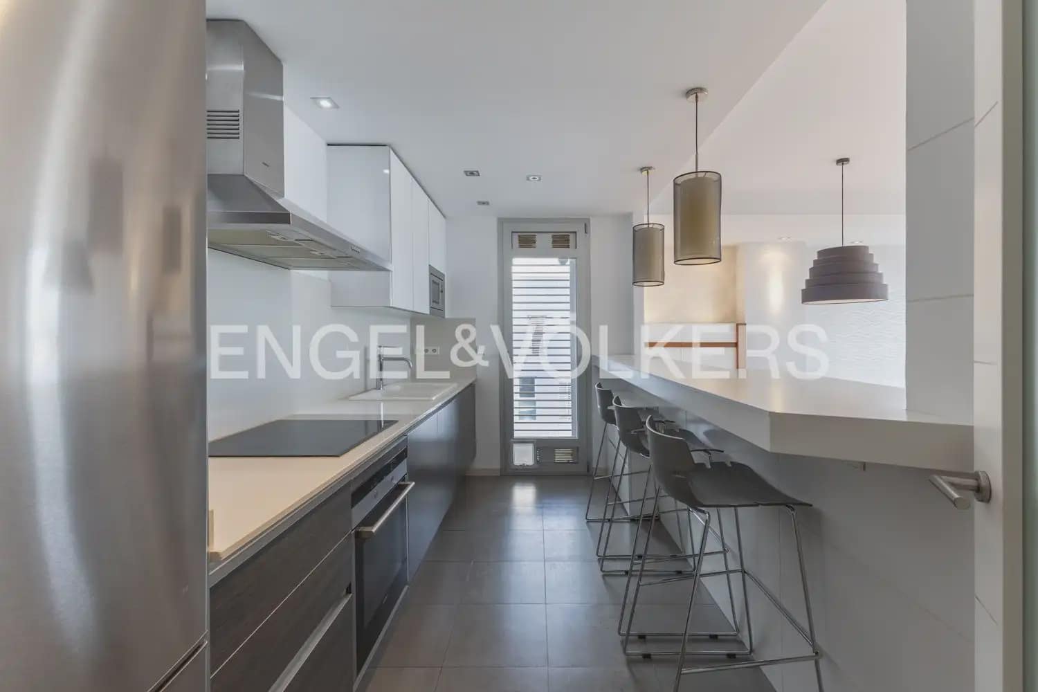 Piso de 3 habitaciones en València ciudad en venta con piscina garaje - 730.000 € (Ref: 9897802)